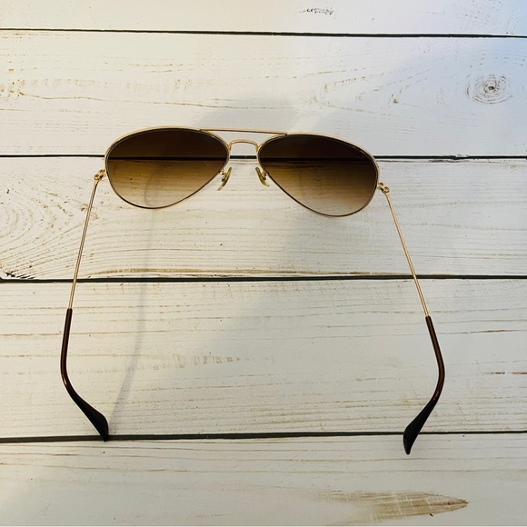 Ray Ban Oversized Aviator Sunglasses - Picture 7 of 10